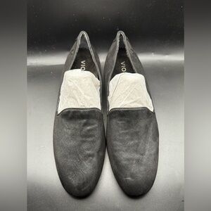 Vionic Women's Willa II Leather Slip On Loafer Black leather Shimmer 7.5